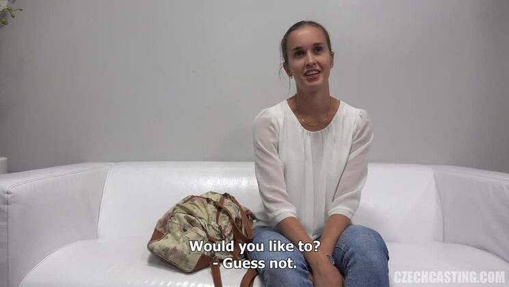 Brunette Kristyna Wants It