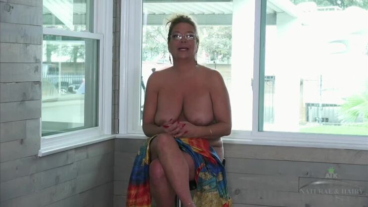 Karen Summer: A Hairy Mature Porn Treasure