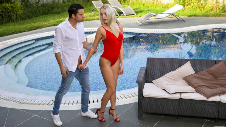 Outdoor Rough Sex with Blonde and Braces