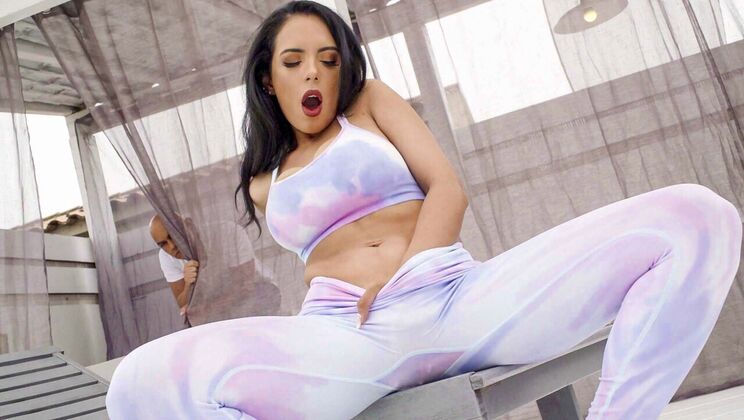 Handjob and Blowjob by the Poolside
