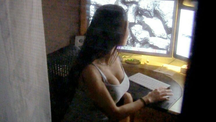 Hottie with Big Tits Rides Reverse Cowgirl