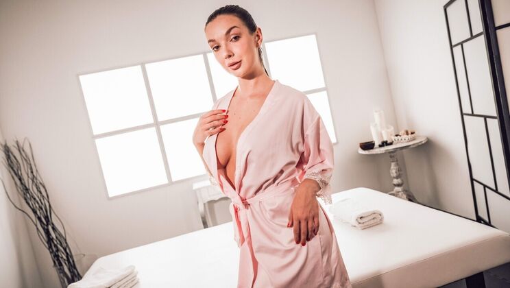 Czech Chick Gets Facial on Boobs
