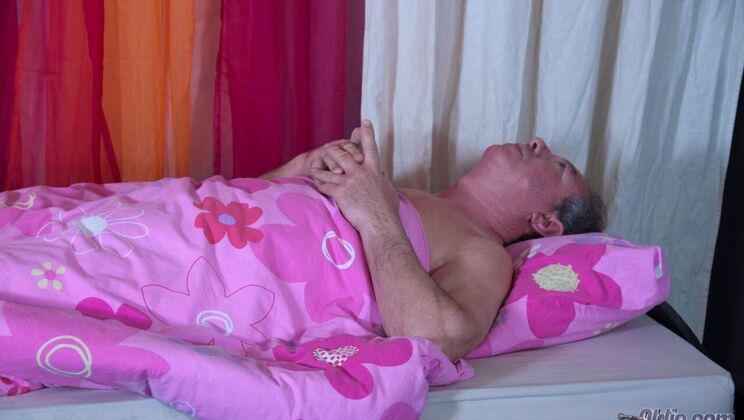 Cum Swallowing Maid Serves Hugh