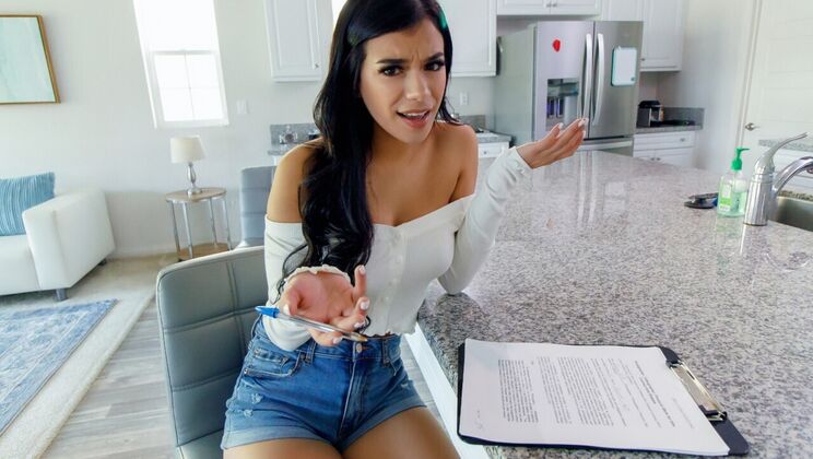 I Need Savannah Sixx's Natural Tits Bad