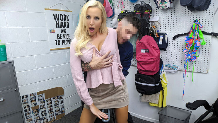  Good Girl Sophia West Gets Naughty