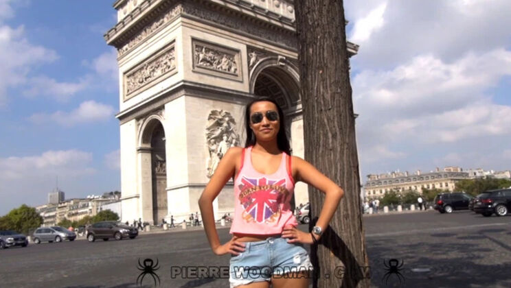 Paris DP: Sharon Lee’s Petite Body Takes on Three