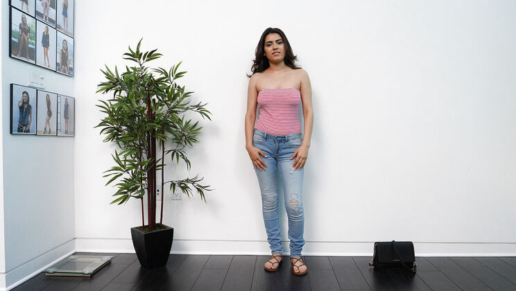 Casting Daisy - Sexy Blowjob and More