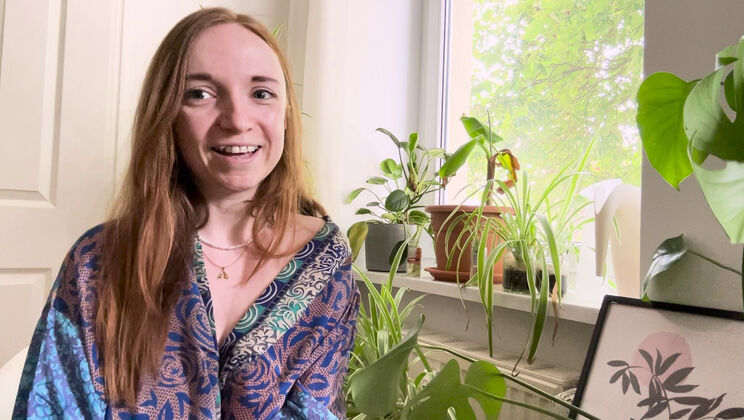 Kitty S & Cleo S: Pawsitively Sexy