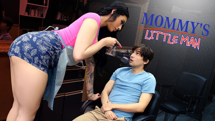 MILF Ariana Starr Gets Her Belly Button Piercing Licked