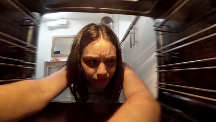 Small Tits Brunette Matty Stuck in the Oven